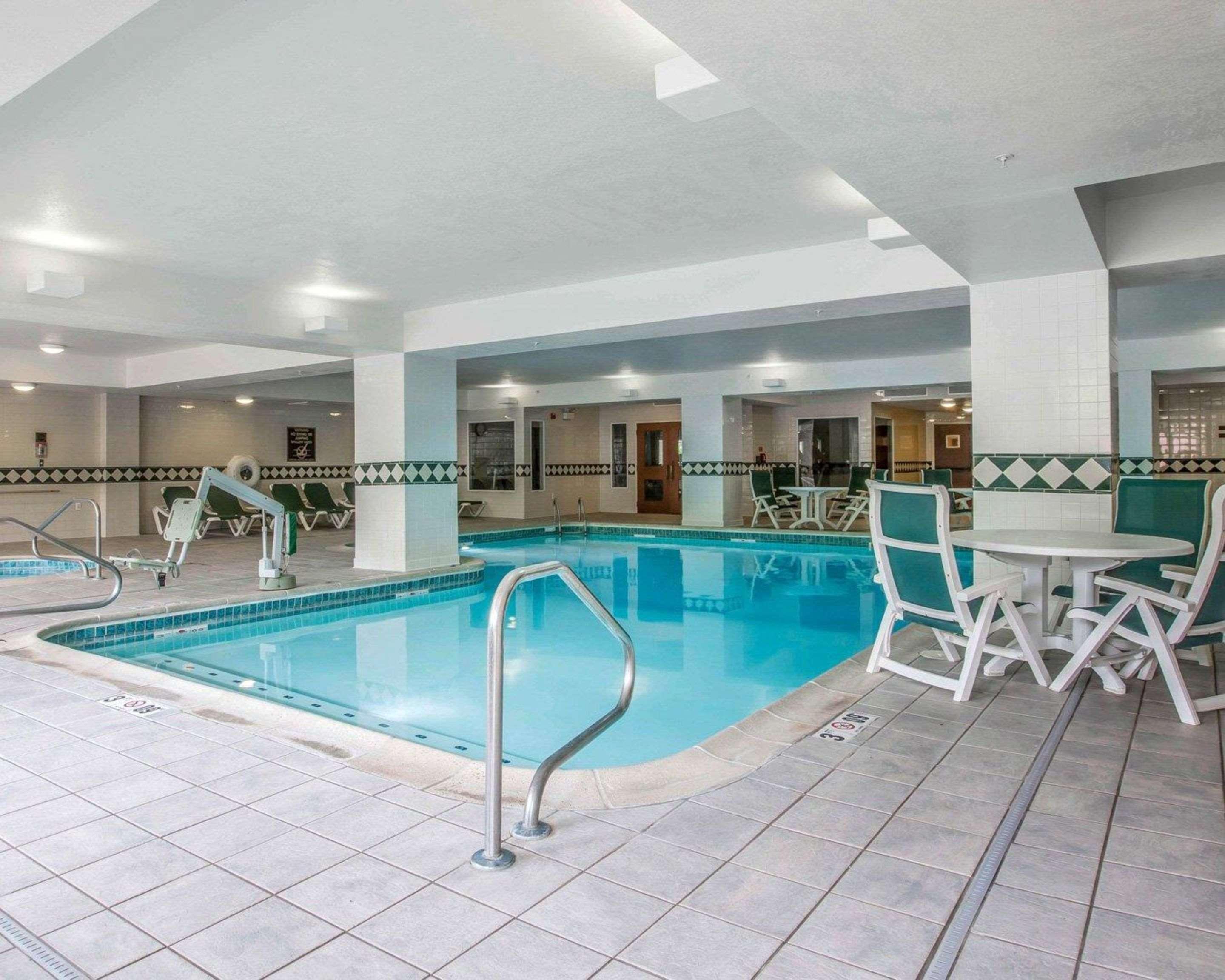 Comfort Inn & Suites Near Burke Mountain Saint Johnsbury Exterior foto