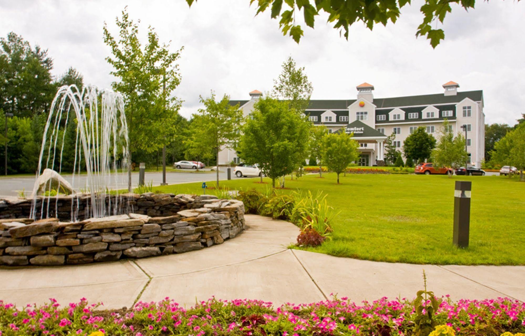 Comfort Inn & Suites Near Burke Mountain Saint Johnsbury Exterior foto